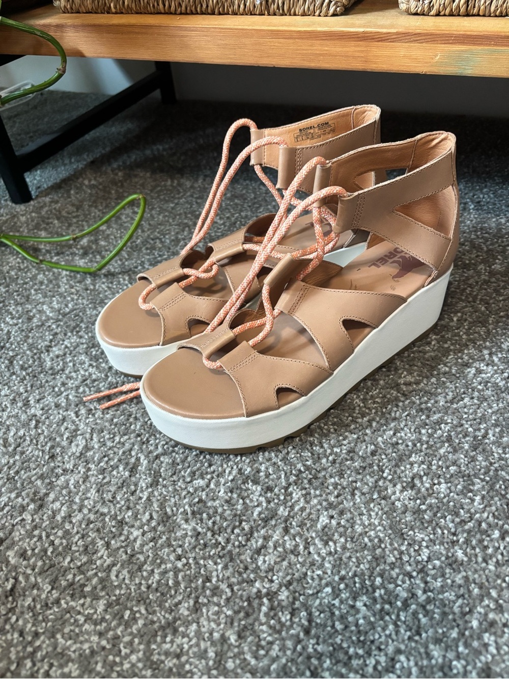 Women’s Sorel Cameron Flatform Lace sandals | Size 8 - Picture 2 of 7